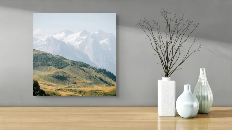 Tablou Canvas, "Peisaj montan sub cer senin", Munți, Vârfuri, Zăpadă, Întinderi, Vegetație, Coline, Cer Albăstrui, 50 x 50 cm – poza 3