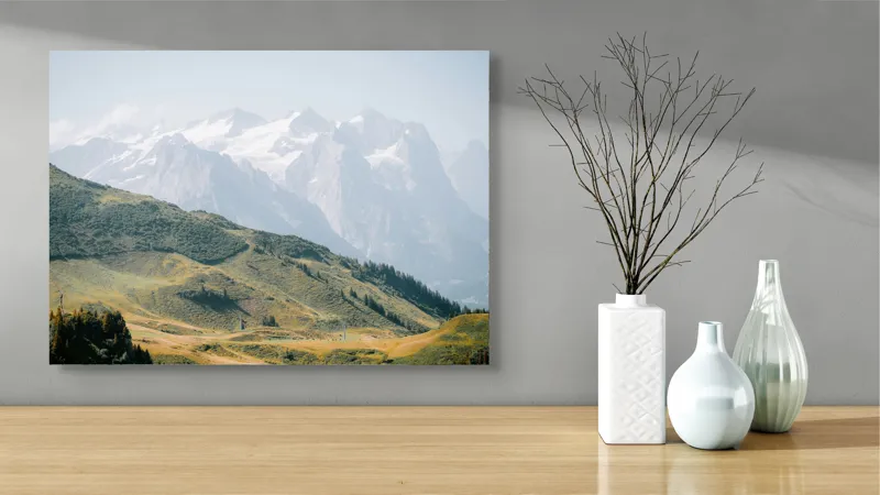 Tablou Canvas, "Peisaj montan sub cer senin", Munți, Vârfuri, Zăpadă, Întinderi, Vegetație, Coline, Cer Albăstrui, 70 x 50 cm – poza 3