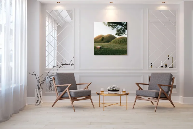 Tablou Canvas, "Sub cerul blând al înserării", Copaci, Dealuri, Iarbă, Bancă, Apus, Cer, Natură, Verdeață, 100 x 100 cm – poza 7