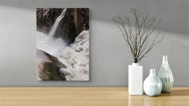 Tablou Canvas, "Cascada tumultoasă în munți stâncoși.", 39 x 54 cm – poza 4