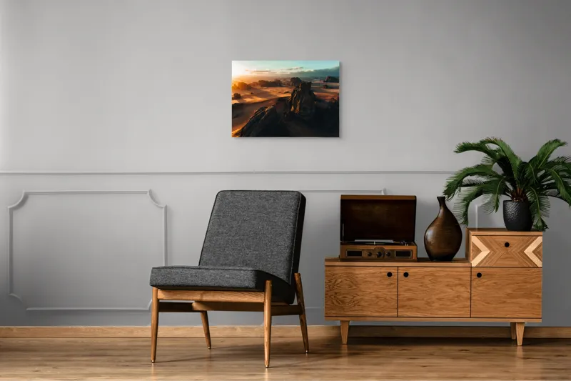 Tablou Canvas, "Pietrele tainice ale apusului etern", Deșert, Răsărit, Relief, Nisip, Roci, Umbre, Peisaj, Cer, Noros, Lumină., 70 x 50 cm – poza 4