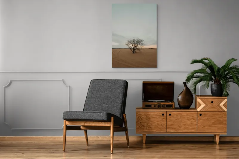 Tablou Canvas, "Solitar în deșert la asfințit", Deșert, Singurătate, Copac, Cer, Melancolie, 70 x 100 cm – poza 6