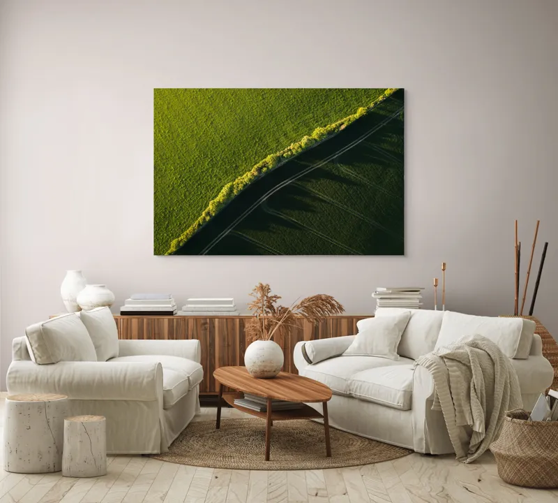Tablou Canvas, "Umbre lungi pe câmp verde intens", Verde, Linie, Umbre, Drum, Peisaj, Natura, Lumina, Contrast, Camp, Orizont, Textura, 150 x 100 cm – poza 3