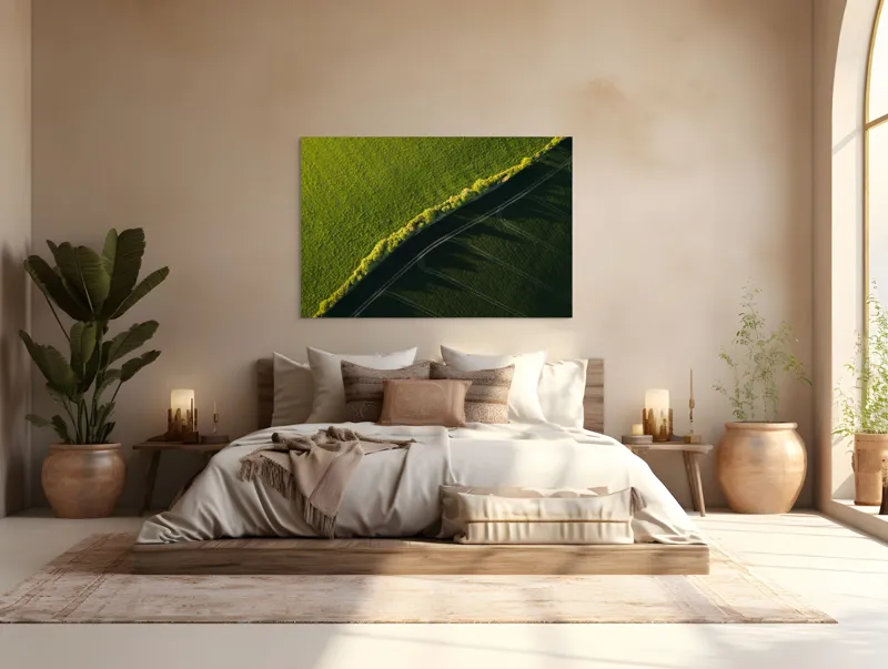 Tablou Canvas, "Umbre lungi pe câmp verde intens", Verde, Linie, Umbre, Drum, Peisaj, Natura, Lumina, Contrast, Camp, Orizont, Textura, 150 x 100 cm – poza 4