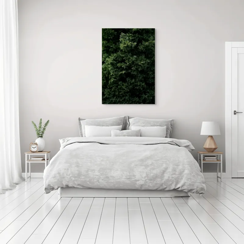 Tablou Canvas, "Verde intens natură ascunsă subtil", Frunziș, Dens, Verde, Textură, Natură, Viu, Organic, Abundență, Vegetație, Lumină, Umbra, Detaliu, Calm, Ecologic, Proaspăt, 70 x 100 cm – poza 3