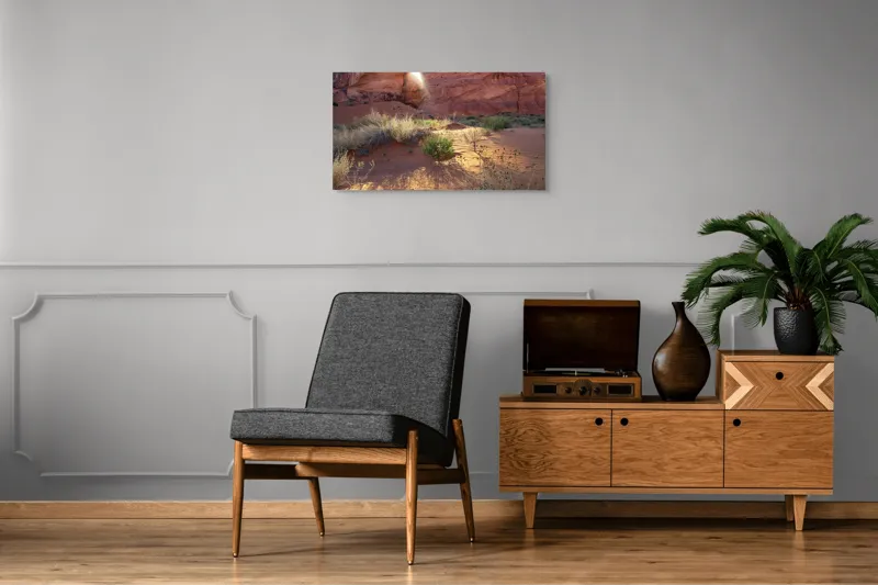 Tablou Canvas, "Lumina dimineții în deșert roșu", Arc, Lumină, Umbre, Dune, Vegetație, Roci, Nisip, Natură, Pustiu, Culoare., 90 x 50 cm – poza 6