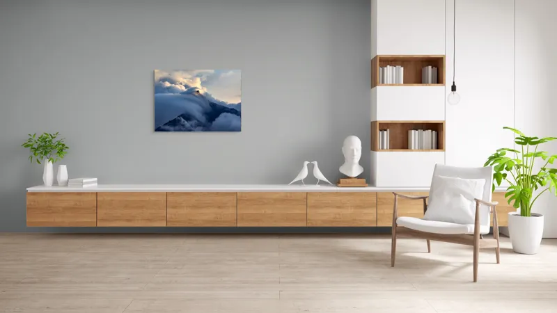 Tablou Canvas, "Lumina dimineții peste vârfuri ascunse", Nori, Vârf, Lumină, Mister, Cer, Munte, Răsărit, Majestuos, 100 x 70 cm – poza 6