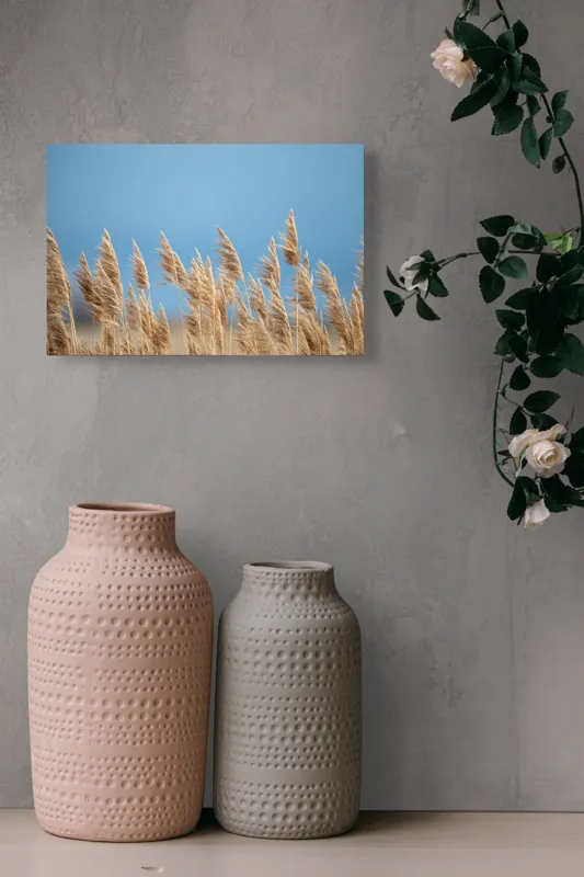 Tablou Canvas, "Spice dansând în bătaia vântului", Vânt, Trestii, Albastru, Cer, Natura, Mișcare, Lumină, 39 x 26 cm – poza 4