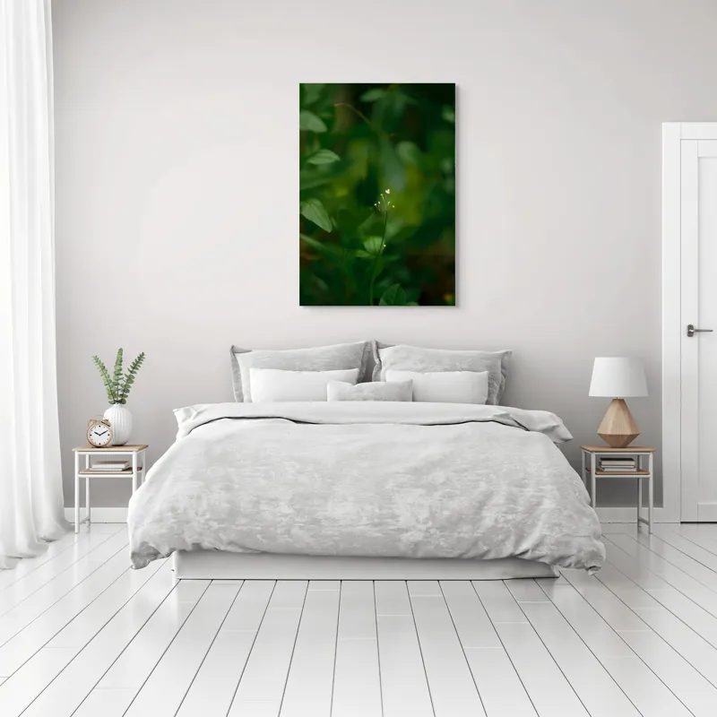 Tablou Canvas, "Inima naturii printre frunze verzi", Verde, Frunziș, Delicat, Petale, Natură, Mic, Fragil, Luminos, 70 x 100 cm – poza 3