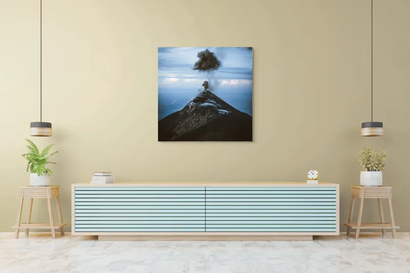 Tablou Canvas, "Norii de fum ai vulcanului treaz", Nor, Erupție, Vulcan, Fum, Cer, Intensitate, Natură, Dramatic, Peisaj, Stâncos, 100 x 100 cm – poza 5