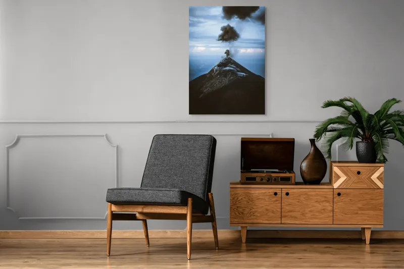 Tablou Canvas, "Norii de fum ai vulcanului treaz", Nor, Erupție, Vulcan, Fum, Cer, Intensitate, Natură, Dramatic, Peisaj, Stâncos, 70 x 100 cm – poza 6