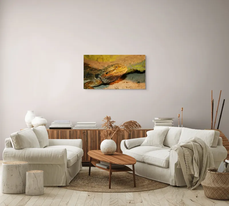 Tablou Canvas, "Dragonul barbos odihnindu-se pe nisip", Șopârlă, Nisip, Textură, Ochi, Solzi, Habitat, Reptilă, Culoare, Detaliu, Furtunoasă, 90 x 50 cm – poza 4