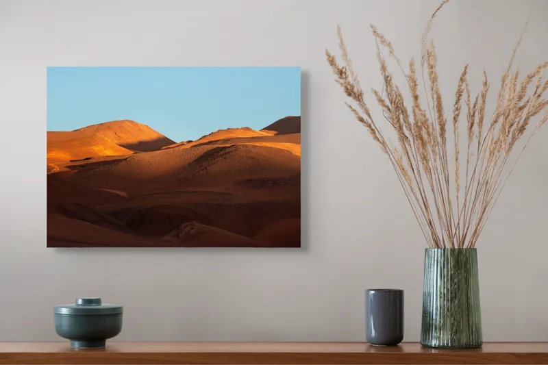 Tablou Canvas, "Umbrele aurii ale deșertului la amurg", Deșert, Dune, Apus, Nisip, Seară, Lumină, Coline, Căldură, Sereinitate, Contrast, 54 x 39 cm – poza 4