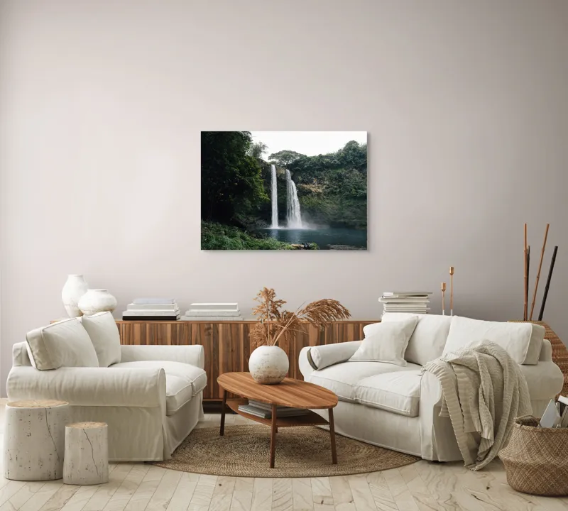 Tablou Canvas, "Cascada printre arborii înalți ai pădurii", Cascadă, Natură, Verdeață, Stânci, Apă, Liniște, Pădure, Cădere, Spectacol, Răcoros, 100 x 70 cm – poza 3