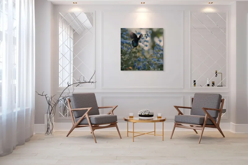Tablou Canvas, "Fluture albastru pe flori sălbatice", Fluture, Delicat, Flori, Albastru, Natura, Frumusețe, Fragilitate, Vise, Lumină, 100 x 100 cm – poza 7
