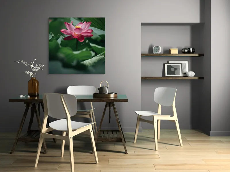 Tablou Canvas, "Frumusețea solitară a lotusului roz", Floare, Lotus, Roz, Frunze, Verde, Natură, Frumusețe, 100 x 100 cm – poza 6