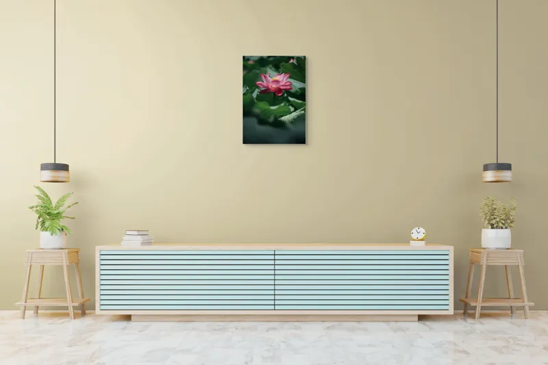 Tablou Canvas, "Frumusețea solitară a lotusului roz", Floare, Lotus, Roz, Frunze, Verde, Natură, Frumusețe, 50 x 70 cm – poza 6