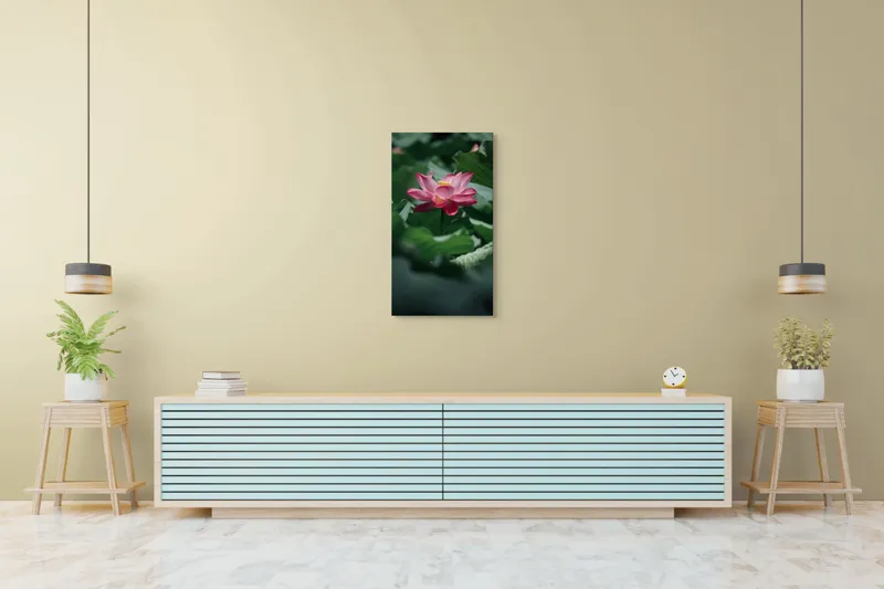 Tablou Canvas, "Frumusețea solitară a lotusului roz", Floare, Lotus, Roz, Frunze, Verde, Natură, Frumusețe, 50 x 90 cm – poza 6