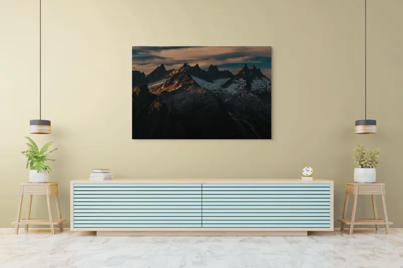 Tablou Canvas, "Vârfuri de munte în apus aramiu", Imposing, Majestic, Rugged, Snowy, Illuminated, 150 x 100 cm – poza 6