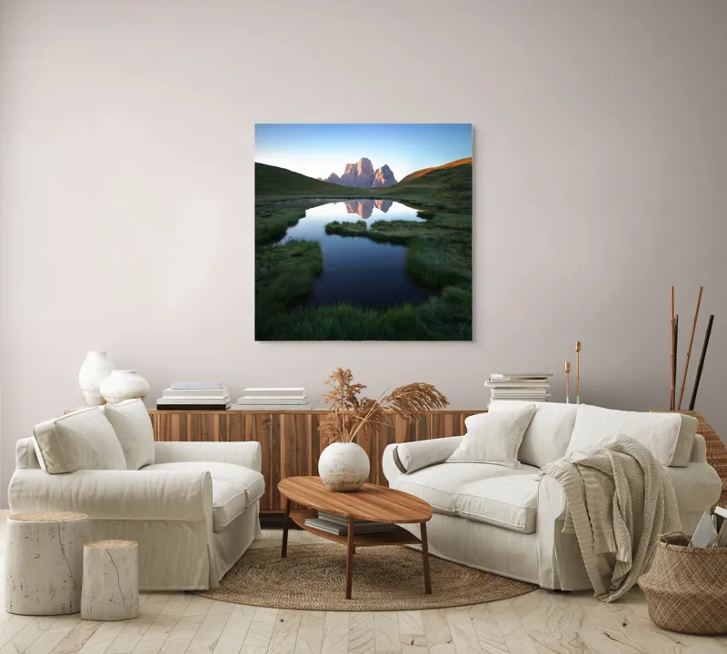 Tablou Canvas, "Reflecții ale crestelor în apă lină", Renastere, Reflexie, Liniste, Grandeur, Splendoare, Natura, Verdeata, Uimire, Serenitate, Maretie, 100 x 100 cm – poza 3