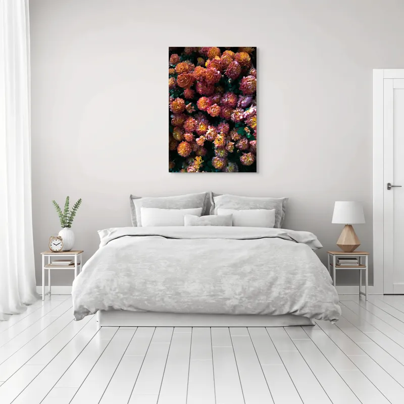 Tablou Canvas, "Abundență de crizanteme solare", Flori, Portocalii, Bogate, Texturate, Luminoase, Frunze, Grădină, Naturale, Petale, Colorate, 70 x 100 cm – poza 3
