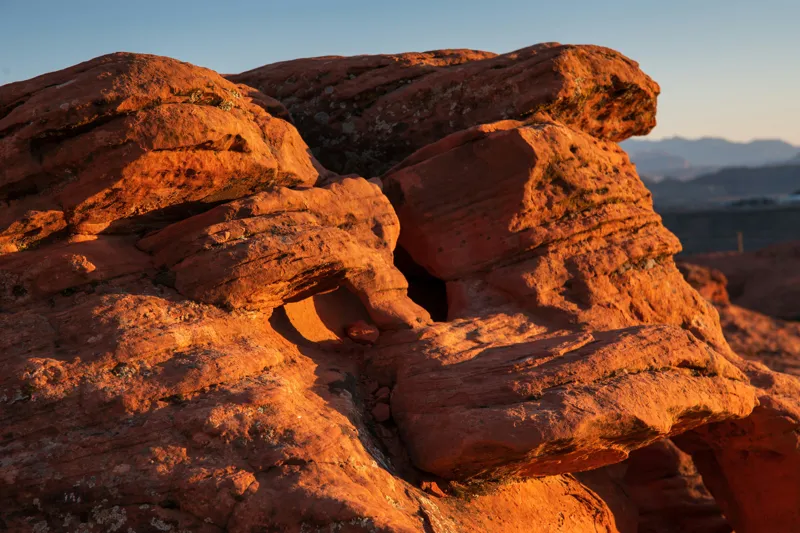 Tablou Canvas, "Rock Formation at Sunset", Pietre, Roci, Apus, Peisaj, Natura, Desert, Texturi, Umareni, Umbre, Formatiuni, Soare, Lumina, 150 x 100 cm – poza 2