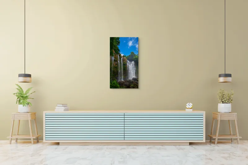 Tablou Canvas, "Cascada și cerul senin de vară", Cascadă, Vegetație, Cer, Stânci, Apă, Natură, Lumină, Aer Curat, Verdeață, Pădure., 50 x 90 cm – poza 6