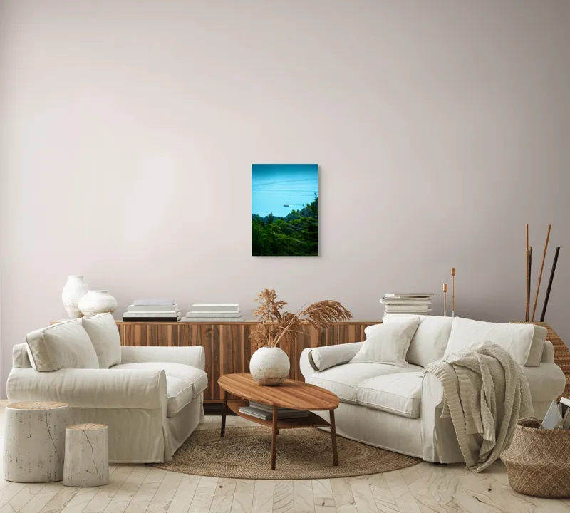 Tablou Canvas, "Vaporul alunecând pe lac turcoaz", Pădure, Lac, Barcă, Albastru, Verde, Natură, Liniște, Peisaj, Călătorie, Tranquilitate, 39 x 54 cm – poza 5