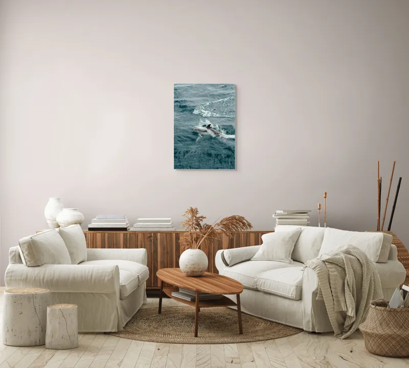 Tablou Canvas, "Delfinul printre valurile mării agitate", Delfin, Valuri, Ocean, Mișcare, Natură, Apă, Liber, Albastru, 50 x 70 cm – poza 4