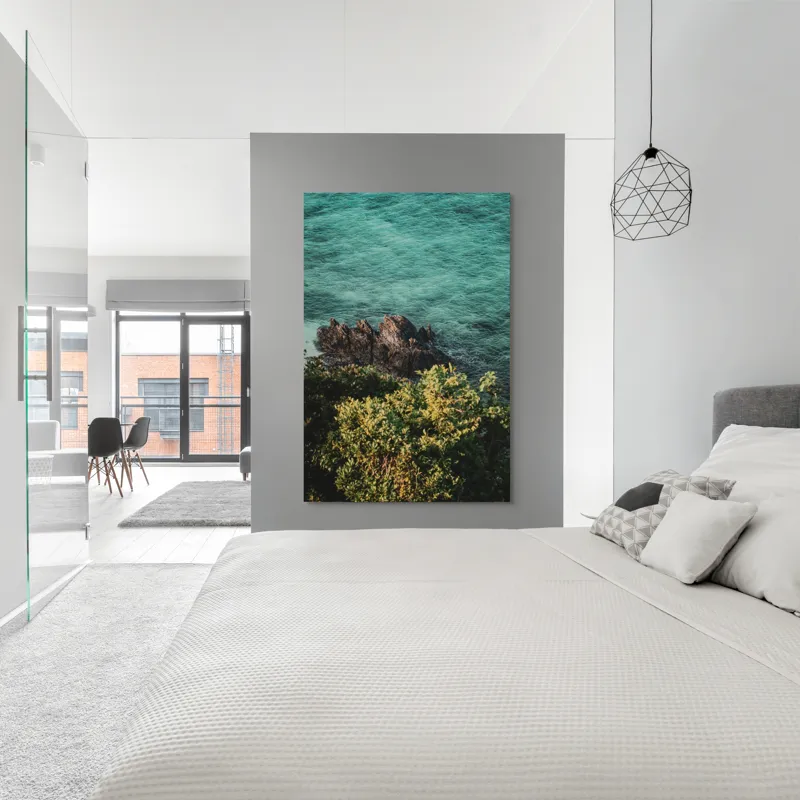 Tablou Canvas, "Stânci solitare în mare turcoaz", Ocean, Stânci, Valuri, Verdeață, Apus., 100 x 150 cm – poza 5