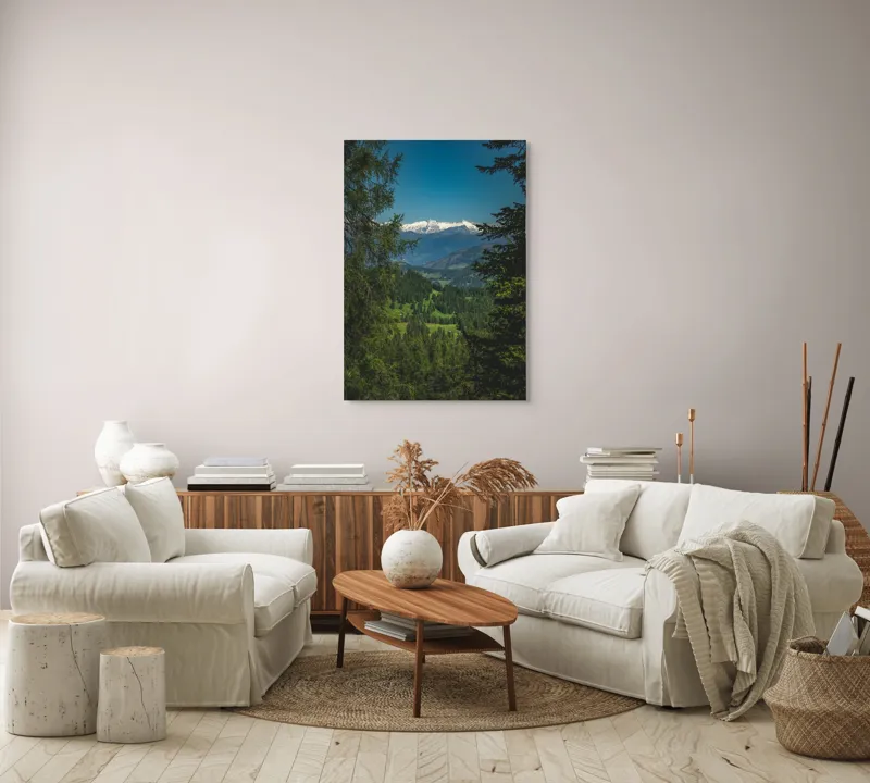 Tablou Canvas, "Priveliște montană prin pădurile verzi", Munte, Zăpadă, Brazi, Cer, Verdeață, Peisaj, Vârfuri, Pădure, Natură, Frumusețe, 70 x 100 cm – poza 4