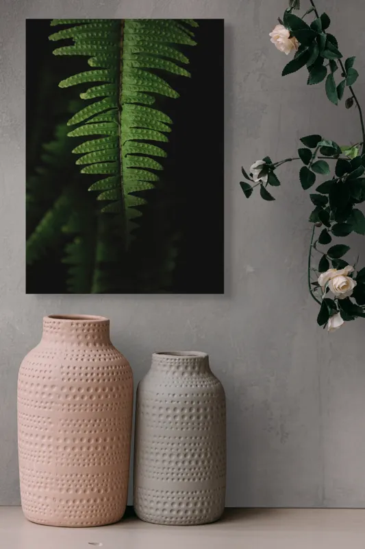 Tablou Canvas, "Frunza de ferigă în umbră verde", Frunză, Verde, Fern, Natură, Umbre, Textură, Detaliu, Frunziș, Închidere, Vegetație, 39 x 54 cm – poza 6