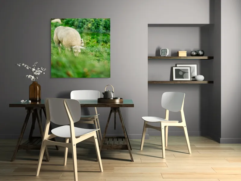 Tablou Canvas, "Oaie păscând pe câmp verde", Oaie, Verdeață, Pășune, Natură, Tranquilitate, Blândețe, Peisaj, Rumegătoare, 100 x 100 cm – poza 6