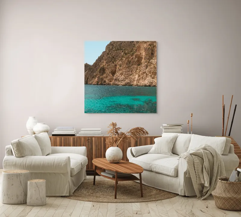 Tablou Canvas, "Marea albastră lângă stânci imense", Azuriu, Stâncos, Sclipitor, Limpede, Natură, Serene, Pitorească., 100 x 100 cm – poza 3