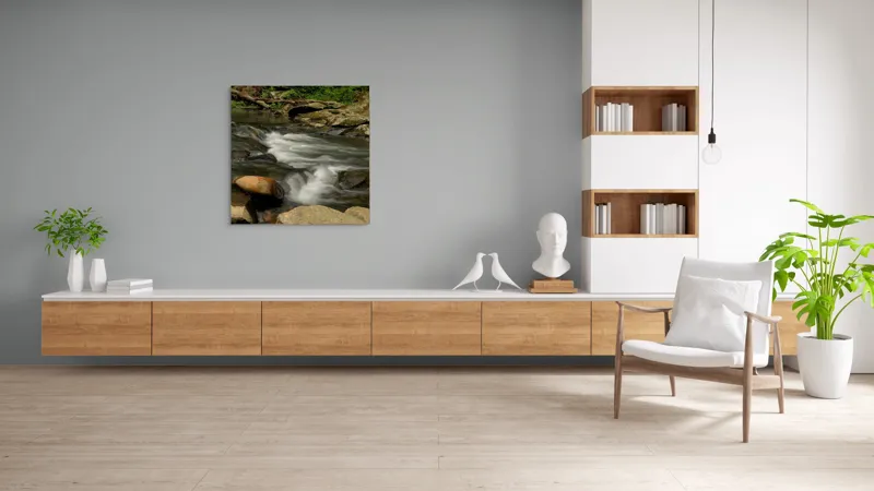 Tablou Canvas, "Apa curgătoare printre pietre mari", Pârâu, Pietre, Apă, Viteză, Verdeață, Natura, Curent, Peisaj, Mușchi, Rădăcini, Linie, Lemn., 100 x 100 cm – poza 8