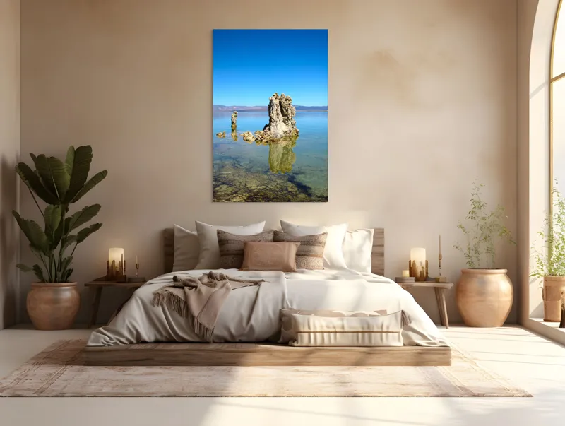 Tablou Canvas, "Stânci misterioase în lac liniștit", Stâncă, Apă, Reflecție, Cer, Natură, Liniște, Albastru, Peisaj, Lumină, Claritate., 100 x 150 cm – poza 3