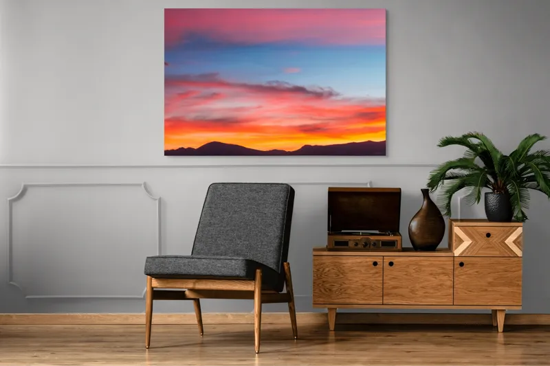 Tablou Canvas, "Cerul în culorile apusului vibrante", Cer, Apus, Culori, Roz, Albastru, Siluete, Munti, Nori, 150 x 100 cm – poza 8