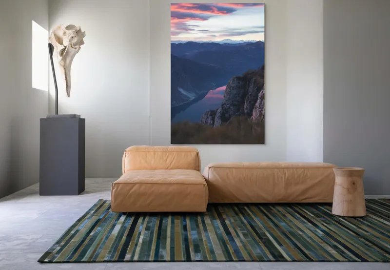 Tablou Canvas, "Apus de foc peste munți și lac", Cer, Munți, Apus, Reflectie, Stânci, Râu, Lumină, Peisaj, Culori, Natură, 100 x 150 cm – poza 7