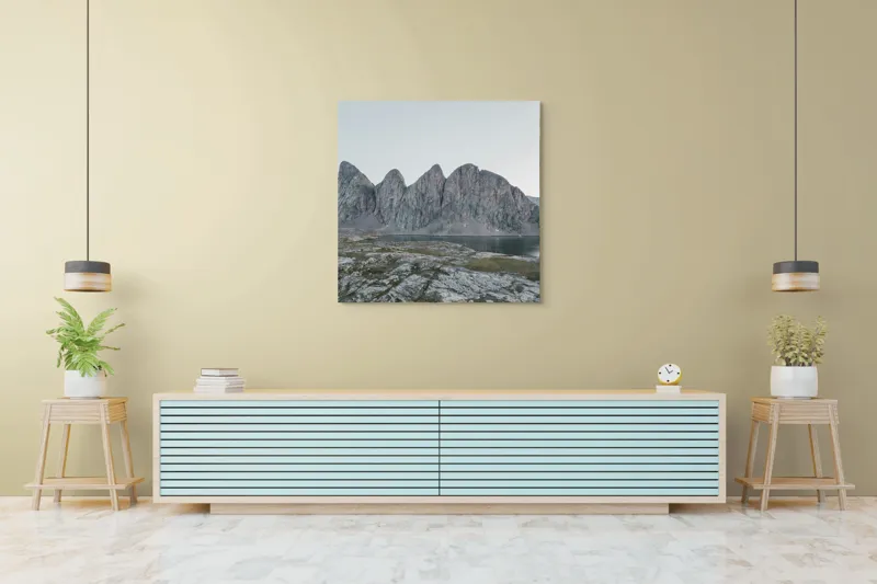 Tablou Canvas, "Munții tăcuți ai dimineții nordice", Piatre, Munte, Cer, Lac, Natura, Stancă, Timp, Liniște, Peisaj, 100 x 100 cm – poza 5