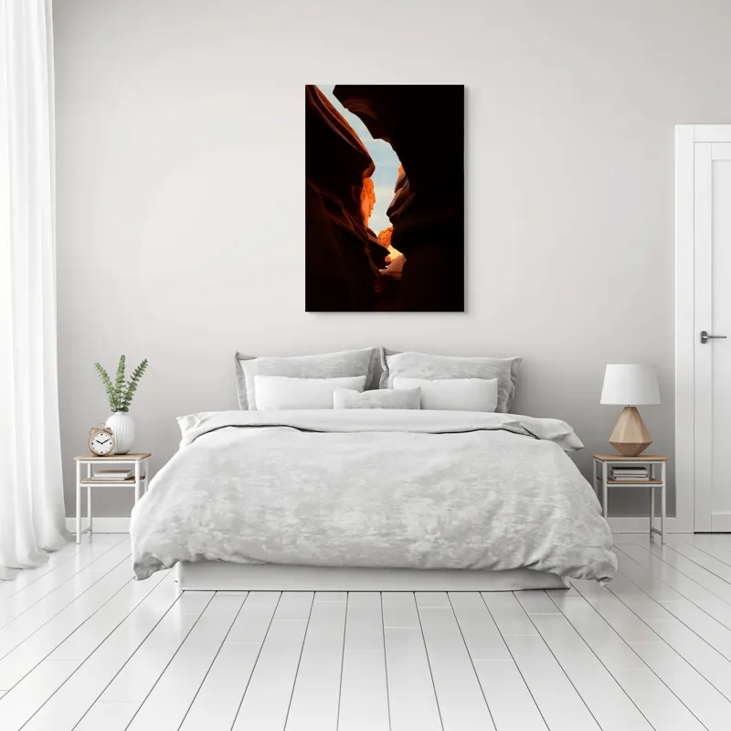 Tablou Canvas, "Siluete stâncoase sub cer albastru", Forme, Roca, Umbre, Lumină, Cer, Peisaj, Îngust, Contrast., 70 x 100 cm – poza 3