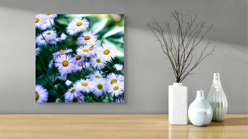 Tablou Canvas, "Dansul florilor de câmp albastre", Flori, Mov, Galben, Petale, Luminozitate, Natură, Verdeață, Grădină, Soare, Frunze, 50 x 50 cm – poza 3