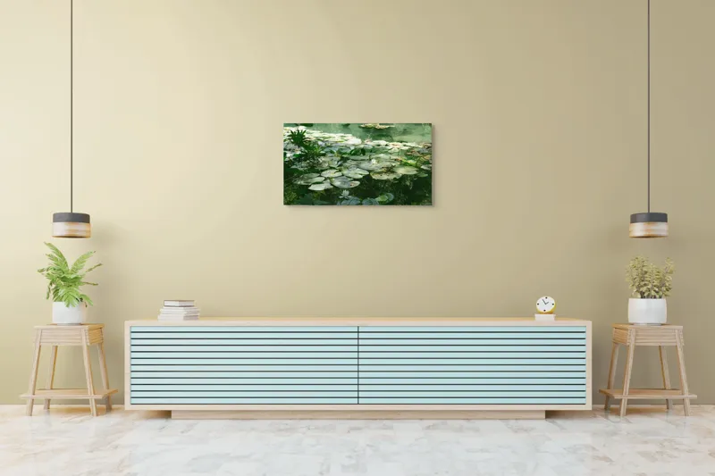 Tablou Canvas, "Nufăr plutitor în lumina dimineții", Liniște, Natură, Nufăr, Apă, Verdeață, Reflecție, Pace, Seninătate, Frunziș, Calm, 90 x 50 cm – poza 5