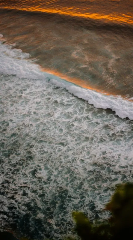 Tablou Canvas, "Valurile mării la apus aurit", Valuri, Apus, Spumă, Ocean, Lumină, Aurie, Natură, Frunziș, 50 x 90 cm – poza 2