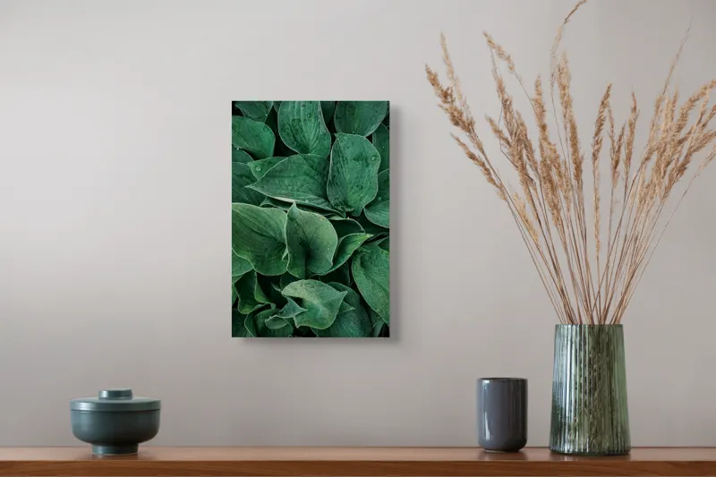 Tablou Canvas, "Frunzele dimineții cu picături de rouă", Verde, Frunze, Picături, Prospețime, Natură, Textură, Vitalitate, Puritate, 26 x 39 cm – poza 5
