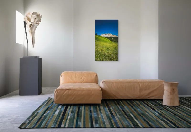 Tablou Canvas, "Câmpie înflorită și munți semeți", Pajiște, Munți, Cer, Verdeață, Liniște, Natură, Frumusețe, Peisaj., 50 x 90 cm – poza 5