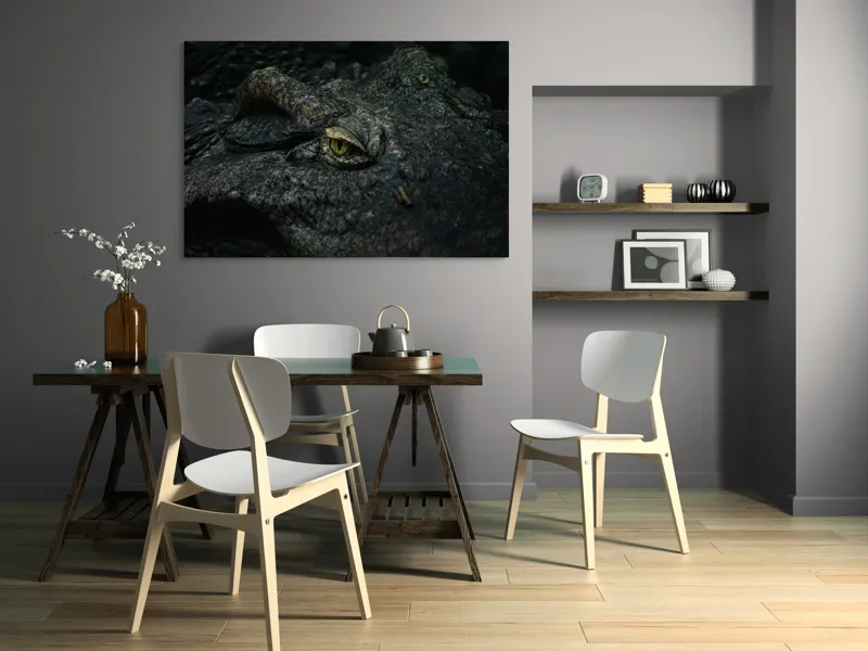 Tablou Canvas, "Privirea misteriosului protector al apelor", Crocodil, Privire, Textură, Solzi, Natură, Ochi, Amphibian, Intimidant, Piele, Camuflaj, 150 x 100 cm – poza 5