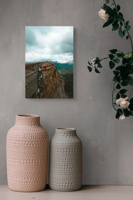 Tablou Canvas, "Culmea stâncoasă spre infinitul cerului", Norii, Stâncă, Peisaj, Aventura, Înălțime, Pitoresc, Natură, Munți, Verdeață, Majestuos, 26 x 39 cm – poza 6