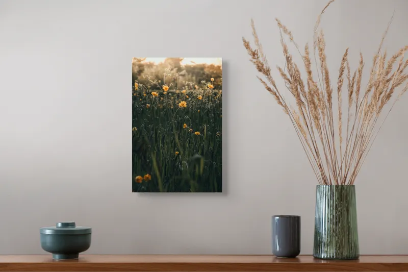 Tablou Canvas, "Razele soarelui printre flori galbene", Flori, Galbene, Fragilitate, Lumină, Primăvară, Iarbă, Răsărit, Natură, Blândețe, Răcoare, 26 x 39 cm – poza 5