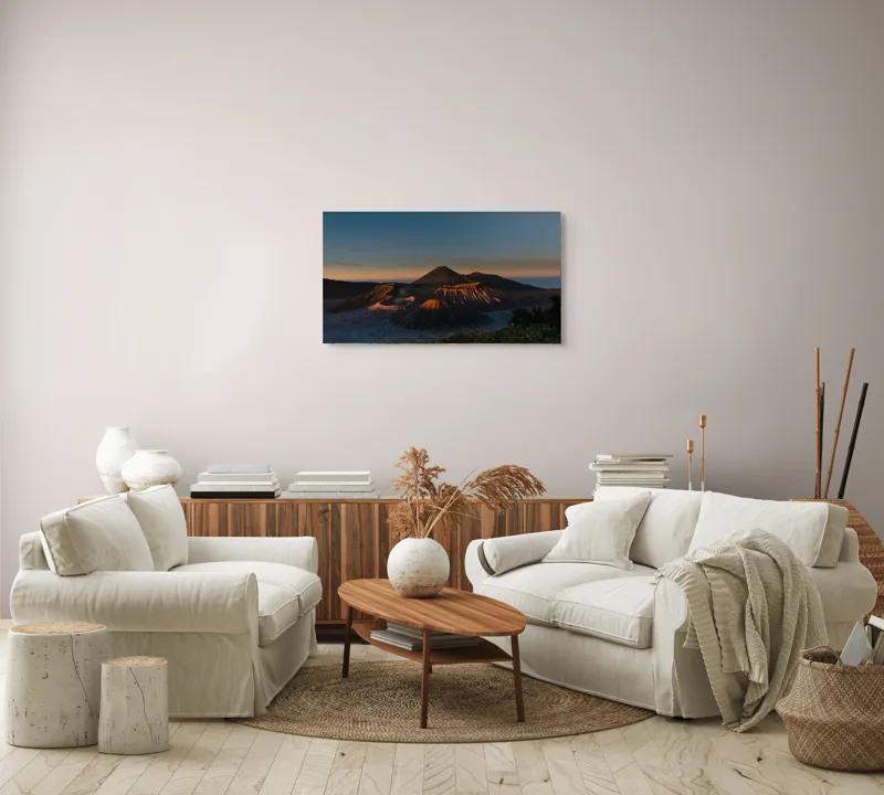 Tablou Canvas, "Lumina dimineții pe munți vulcanici", Munte, Răsărit, Culoare, Cer, Peisaj, Natură, Umbre, Lumini, Vulcan, Horizon., 90 x 50 cm – poza 4