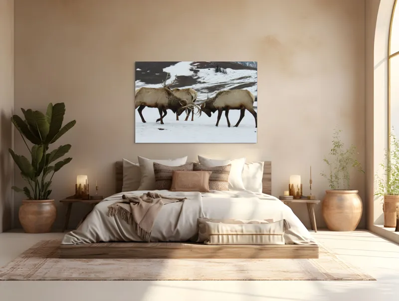Tablou Canvas, "Cerbi se confruntă în peisaj hibernal", Cerbi, Coarne, Zăpadă, Munți, Iarnă, Natură, Luptă, Animale, Sălbăticie, Peisaj., 150 x 100 cm – poza 4